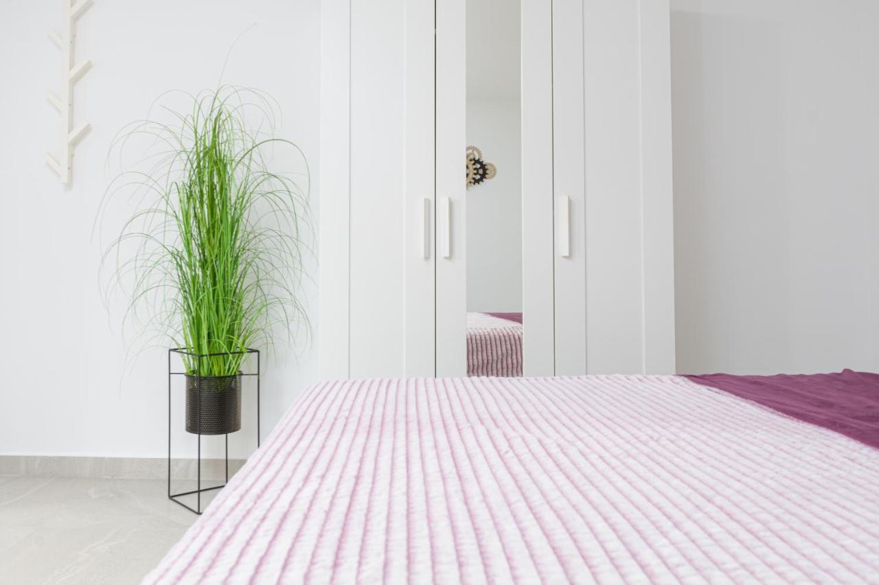 Studio Apartment Mali Medolino Esterno foto