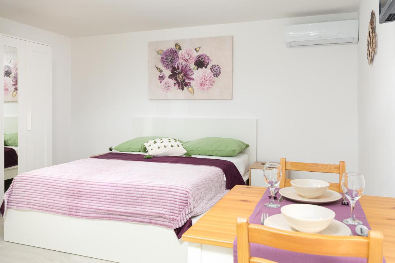 Studio Apartment Mali Medolino Esterno foto
