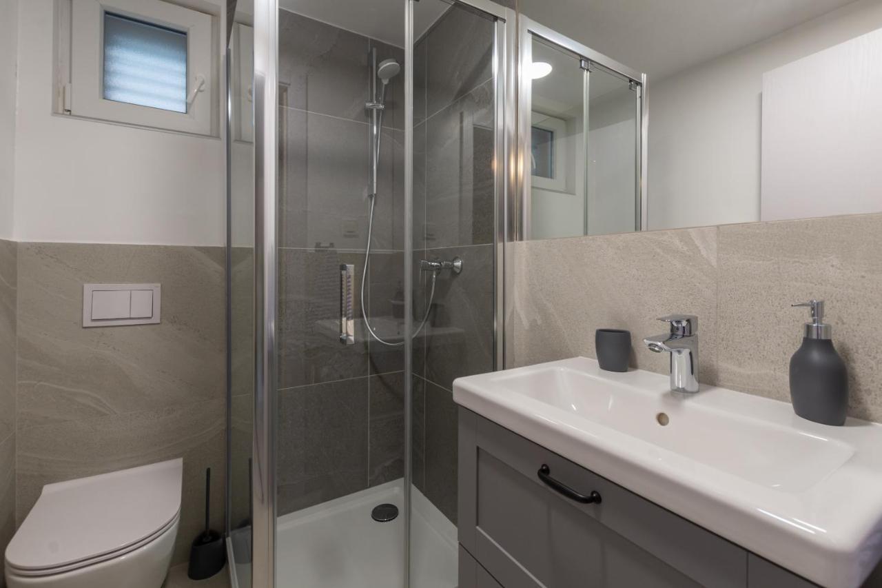 Studio Apartment Mali Medolino Esterno foto